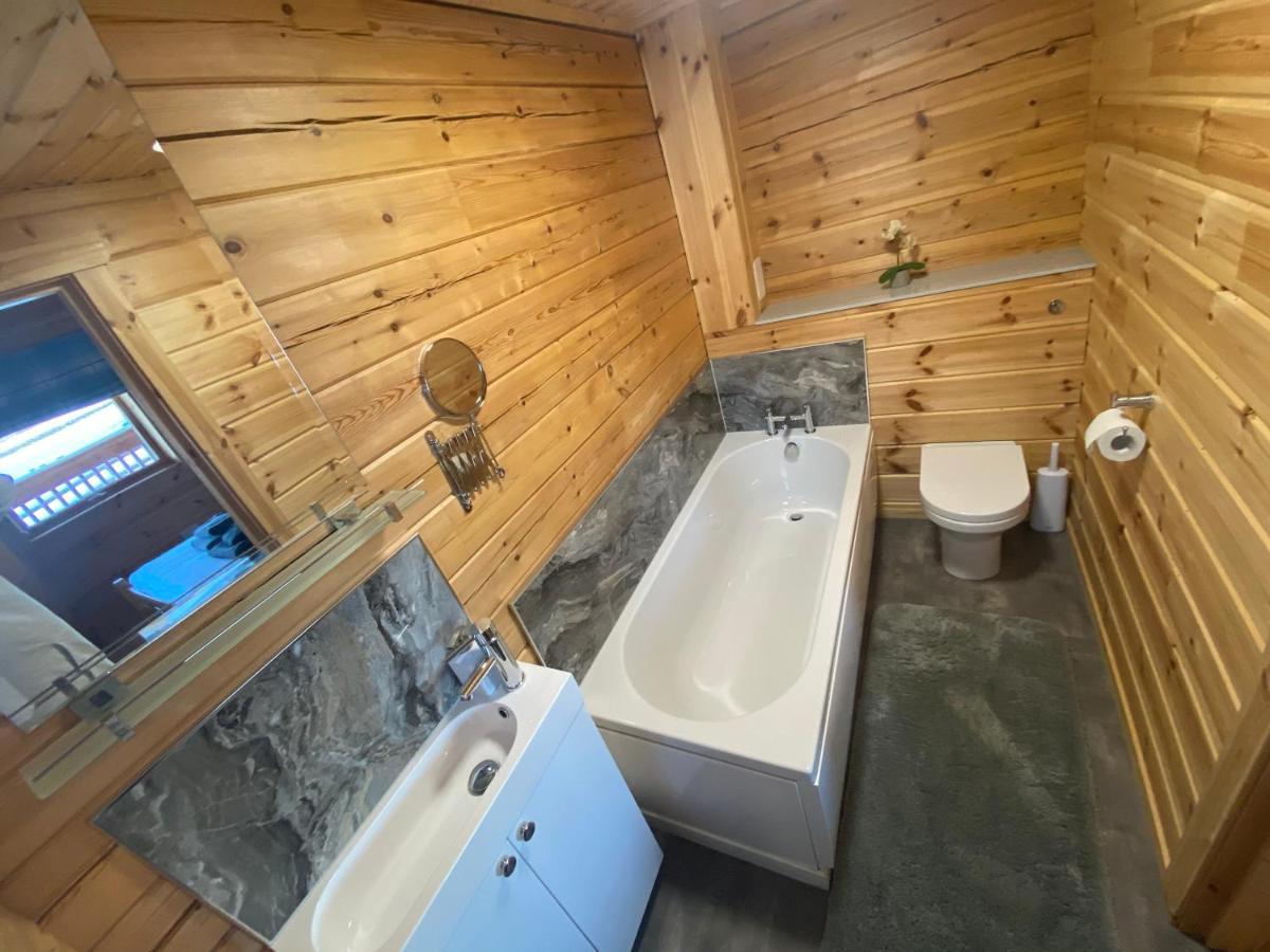 Pine Lodge Gorebridge Εξωτερικό φωτογραφία